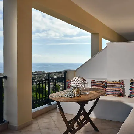 Lithies Sea View Boutique Aparthotel 4*