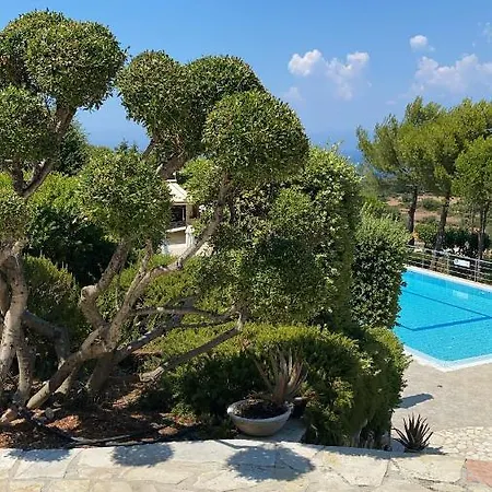 Lithies Sea View Boutique