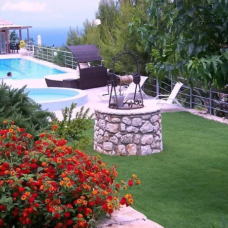 Lithies Sea View Boutique