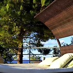 Lithies Sea View Boutique