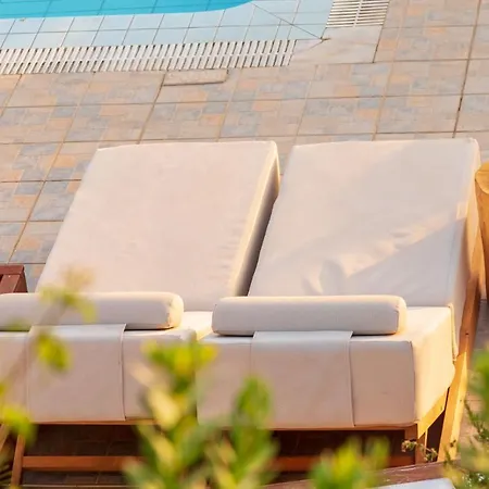 Lithies Sea View Boutique Коритион