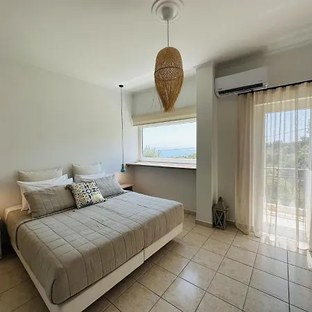 Lithies Sea View Boutique Коритион