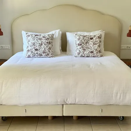 Apartahotel Lithies Sea View Boutique