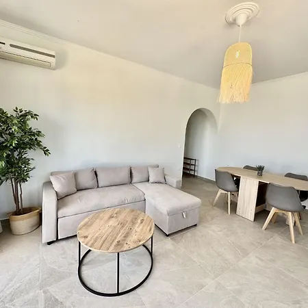 Lithies Sea View Boutique Apartahotel