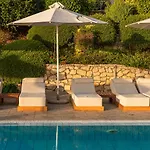 Lithies Sea View Boutique