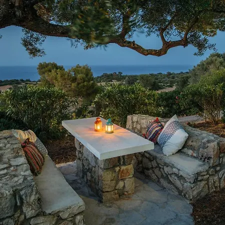 Apartahotel Lithies Sea View Boutique 4*